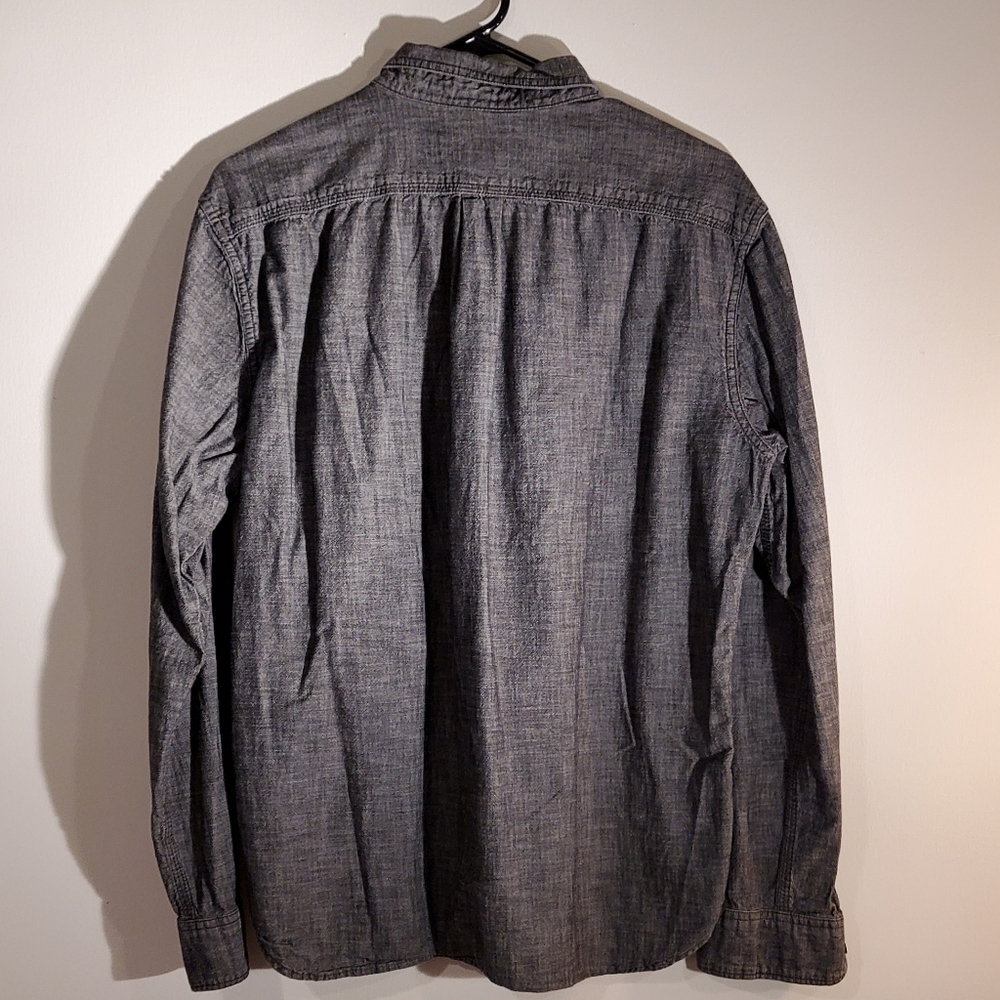 Casual button down - Picture 2 of 3